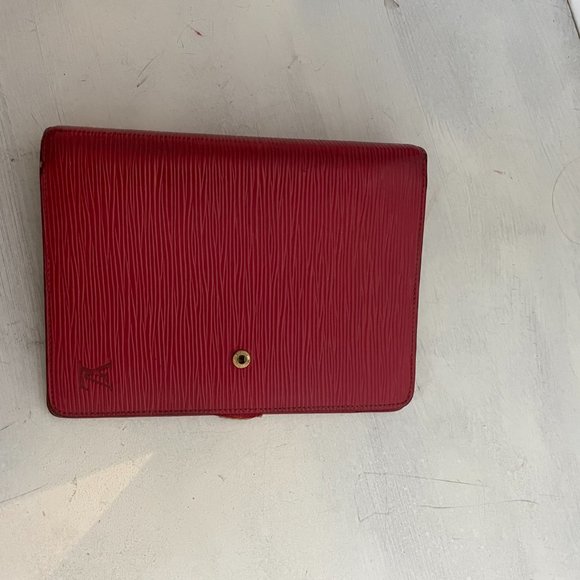 Louis Vuitton Vintage Leather Bifold Epi Travel Passport Wallet Red - Picture 10 of 13